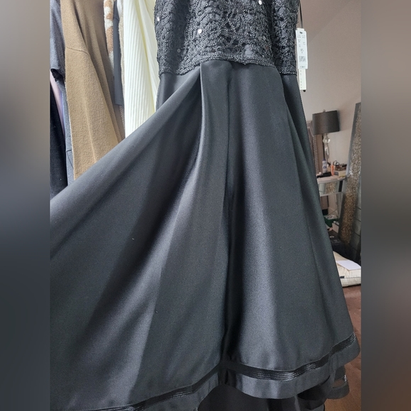 Nicole Miller evening dress - Picture 3 of 4